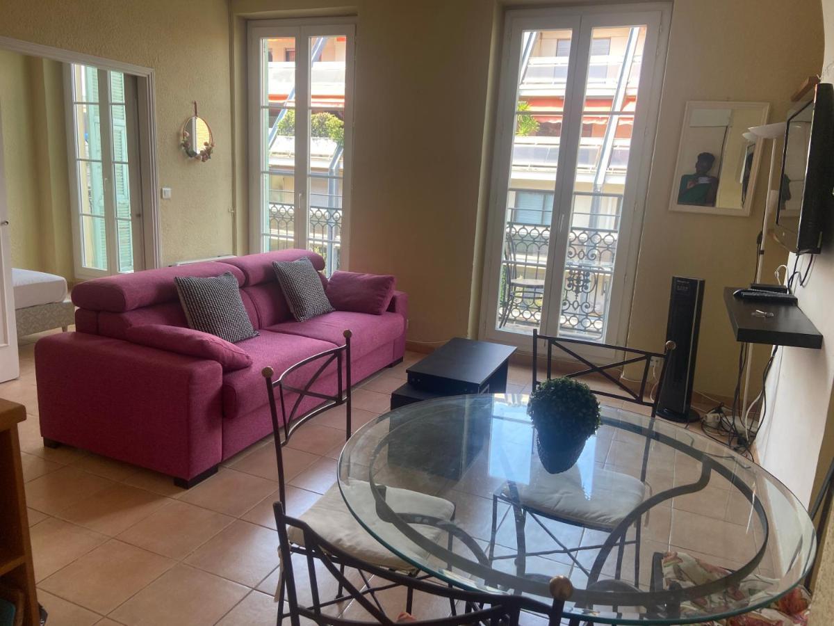 2pièce Dans Centre De Nice, à 5 Min De La